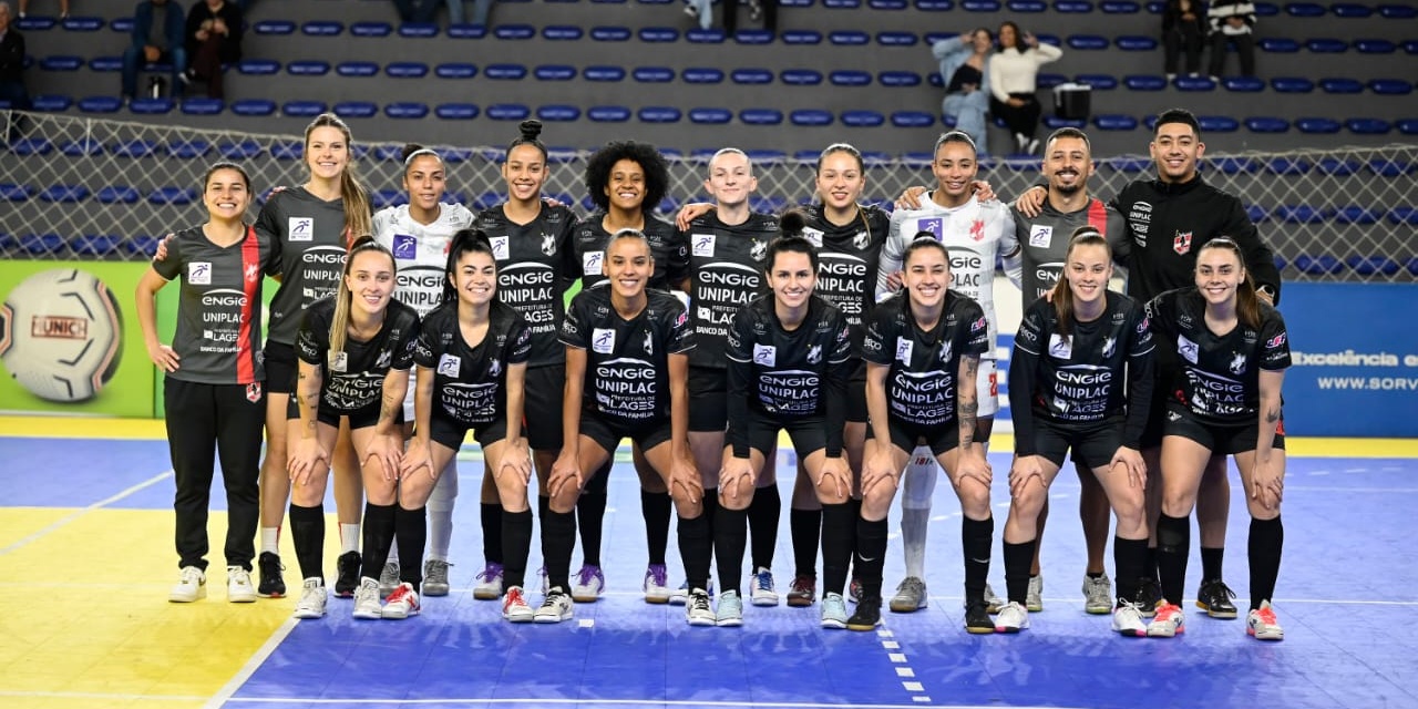 Leoas da Serra goleia Apcef de Sergipe por 10 a 2 na Liga Nacional de Futsal