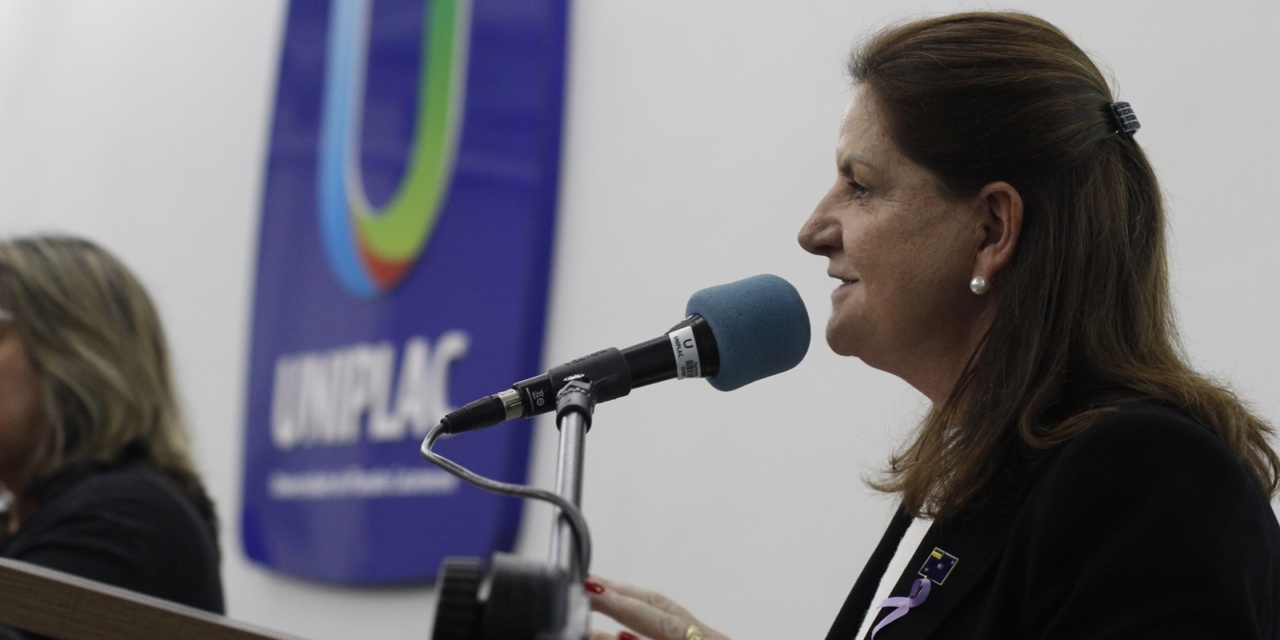 Agosto Lilás: prefeitura promove encontro emocionante para debater ações de combate à violência contra a mulher