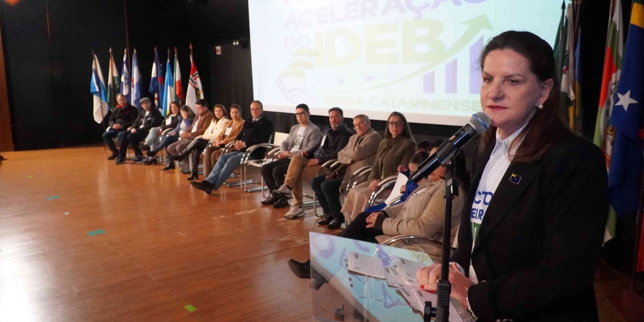 Municípios da Serra Catarinense firmam Pacto pela Aceleração do Ideb