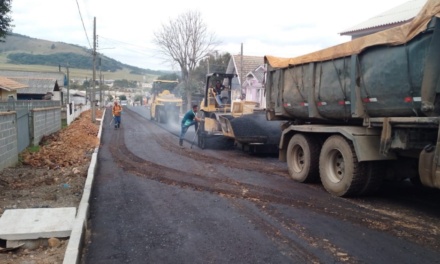 Com mais três pavimentações em fase final, total já chega a 51 obras regularizadas este ano