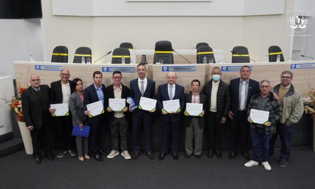 Câmara homenageia os 50 anos do Supermercado Martendal
