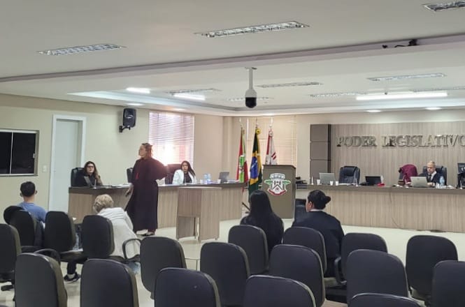 Júri reconhece machismo estrutural como motivação em tentativa de feminicídio