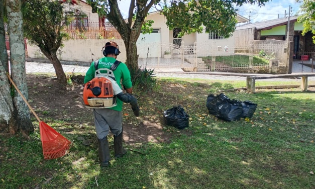 Bairro Petrópolis recebe ação especial de limpeza e manutenção em suas praças