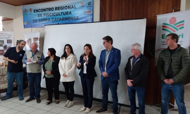 Projeto de melhoramento genético para a truticultura é assinado durante encontro regional de piscicultura