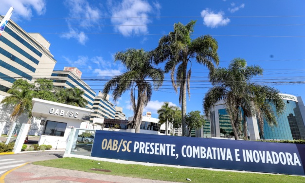 CAASC e OAB/SC promovem campanha pioneira de vacinação contra a dengue em Santa Catarina