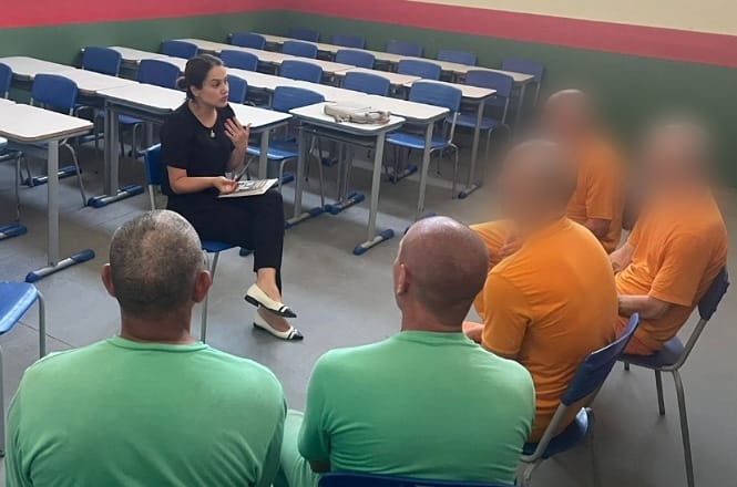 Grupo reflexivo em presídio da Serra quer prevenir reincidência em violência doméstica