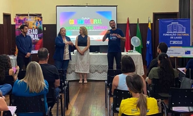 Curso reúne agentes culturais na Fundação Cultural de Lages com foco em elaboração de projetos socioculturais