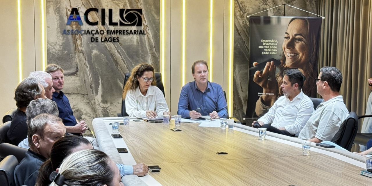 Regularização de áreas industriais esteve em pauta na reunião na ACIL