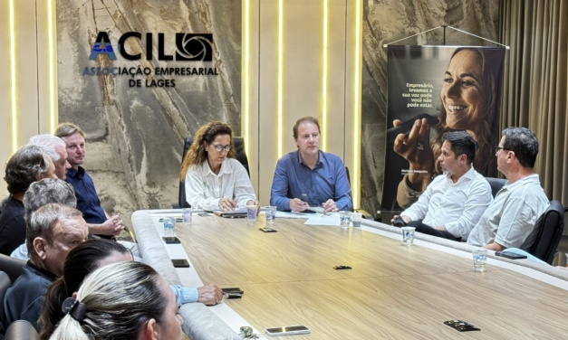 Regularização de áreas industriais esteve em pauta na reunião na ACIL