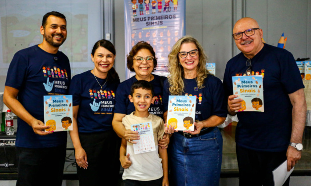 Livro de estímulo ao aprendizado dos números em Libras de maneira lúdica é lançado em Lages