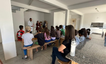 Dia B leva orientação e prevenção contra a cárie a alunos do interior de Otacílio Costa