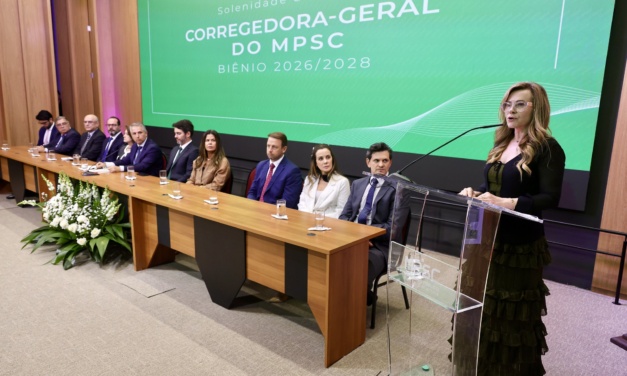Cristiane Böell assume Corregedoria-Geral do MPSC