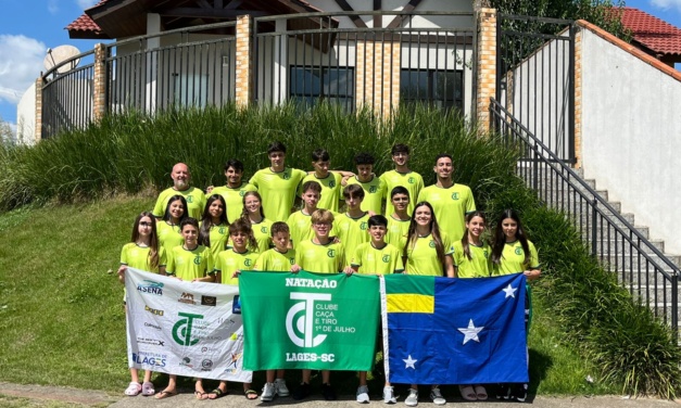 Equipe de Lages conquista 12 medalhas em torneio estadual de natação