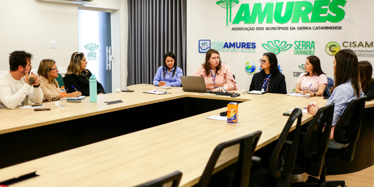 Lages lidera capacitação regional e se consolida como referência no acolhimento a mulheres em situação de violência