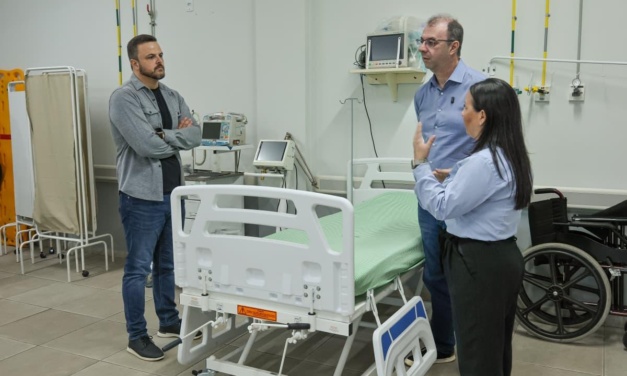 Lucas Neves reforça estrutura da UPA 24h de Lages com novos equipamentos