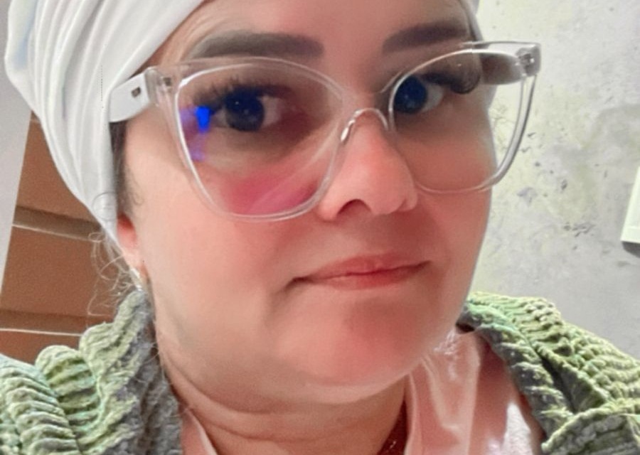 O uso do tambor como uma ferramenta terapêutica por Charlena de Oxalá