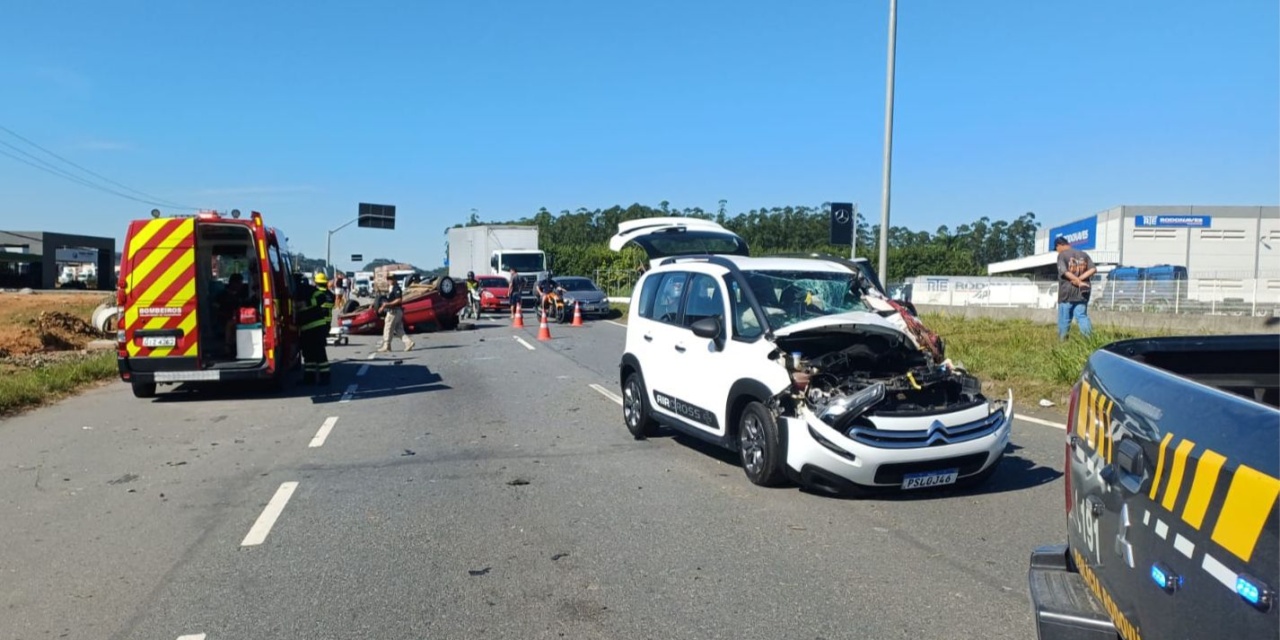 PRF flagra milhares de infrações de trânsito nas rodovias catarinenses