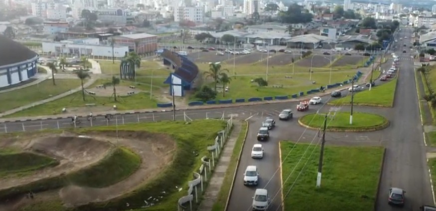 Carreata em homenagem à São Jorge mobiliza comunidade religiosa e arrecada alimentos em Lages