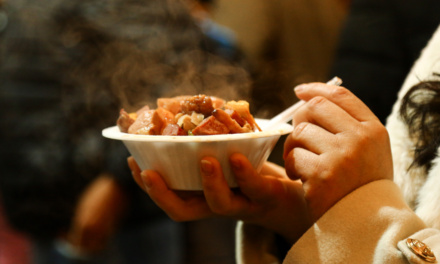 Prefeitura de Lages e entidades filantrópicas definem preços da gastronomia típica da área Central, no espaço Recanto do Pinhão Aracy Paim