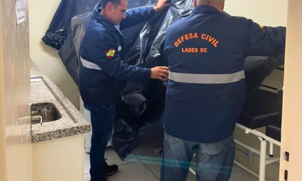 Defesa Civil atende famílias afetadas por tempestade e presta auxílio imediato em bairros atingidos