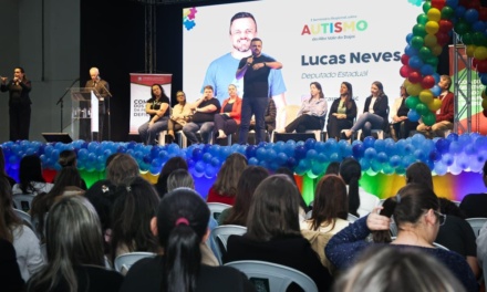 Ibirama sedia primeiro seminário regional sobre autismo do Alto Vale e reúne mais de 1.300 pessoas em dia histórico para a inclusão